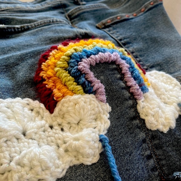 CUSTOM EMBROIDERED HIPPIE SHORTS - Picture 8 of 13